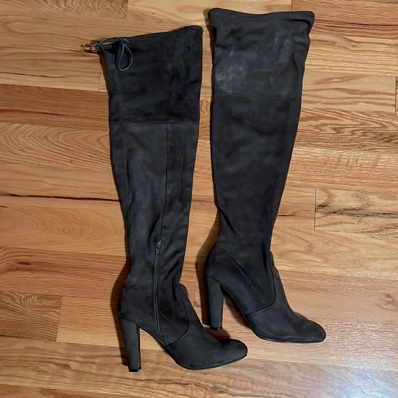 Knee high boots - Picture 2 of 8